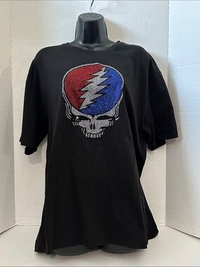 Grateful Dead by Meghan Fabulous Black Short-Sleeve Tee with Red & Blue Skull